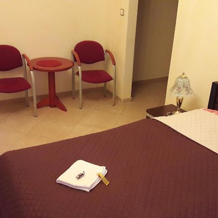 Villa Paradiso Вроцлав Екстериор снимка