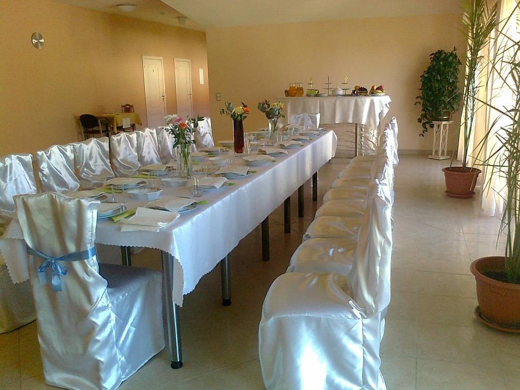 Villa Paradiso Вроцлав Екстериор снимка