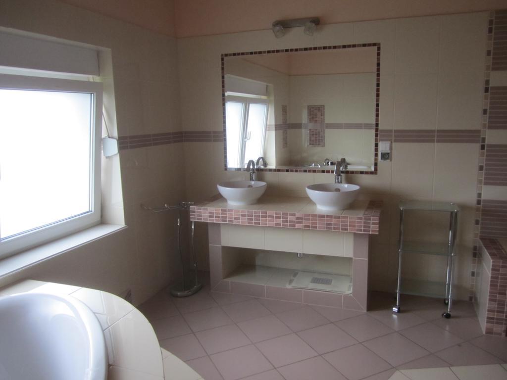 Villa Paradiso Вроцлав Екстериор снимка