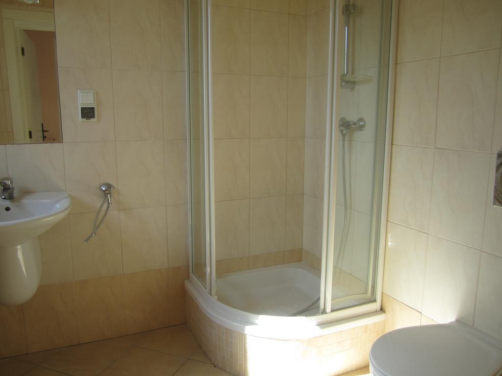 Villa Paradiso Вроцлав Екстериор снимка