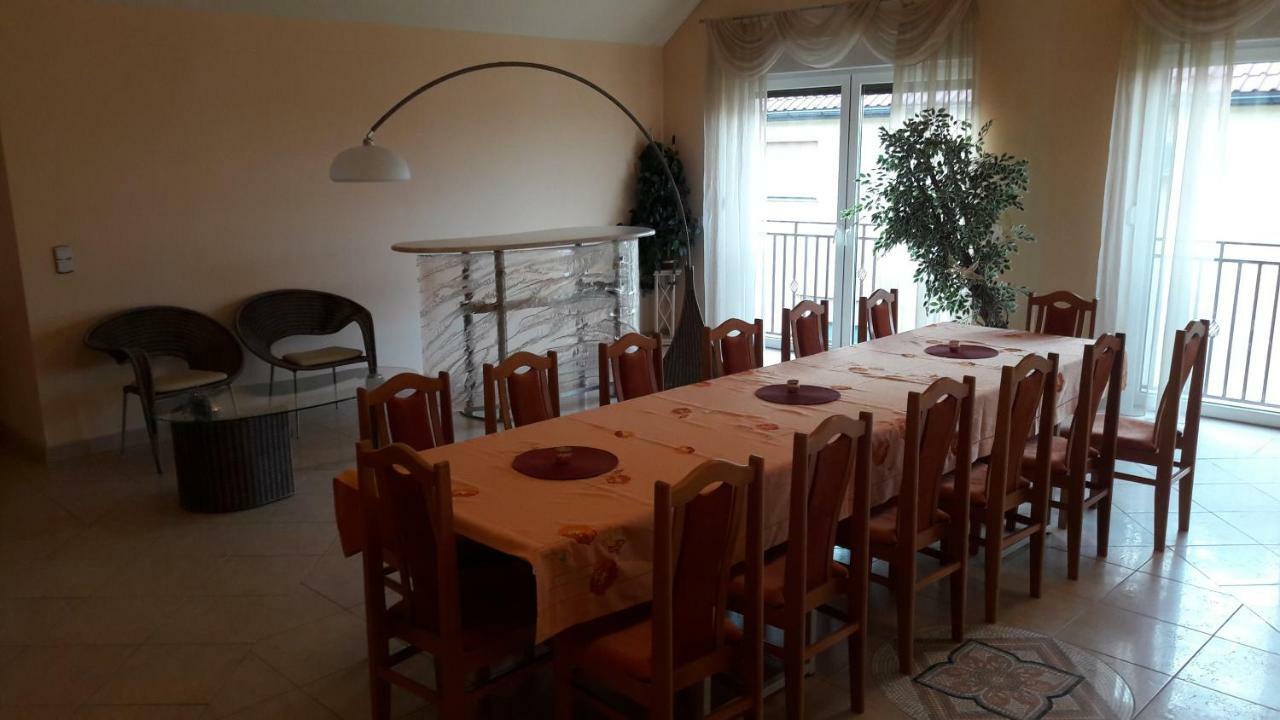 Villa Paradiso Вроцлав Екстериор снимка